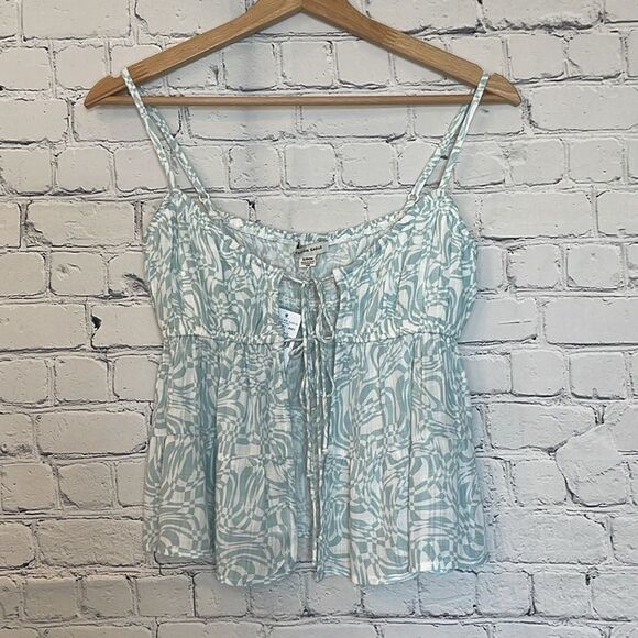 American Eagle Tie Front Tank - Picture 2 of 7